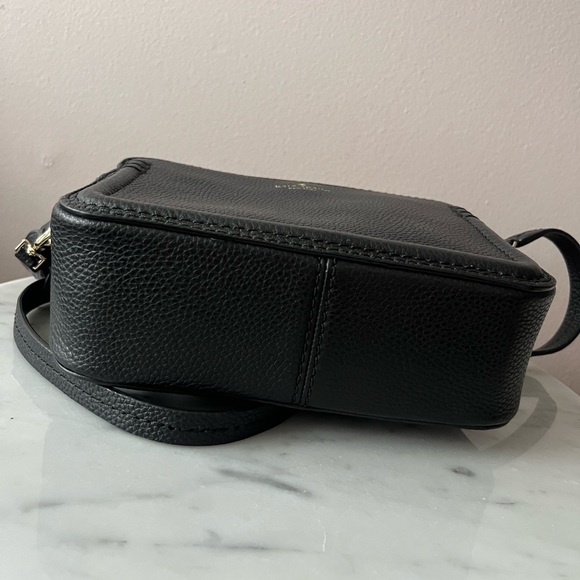 ♠️🌟♠️Kate Spade black Leather Kingston Drive Arla Crossbody Bag♠️🌟♠️ - Picture 4 of 6